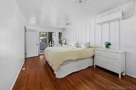 Bedroom - 7847-49 Exchange Pl, La Jolla, CA 92037 photo 1 of 4