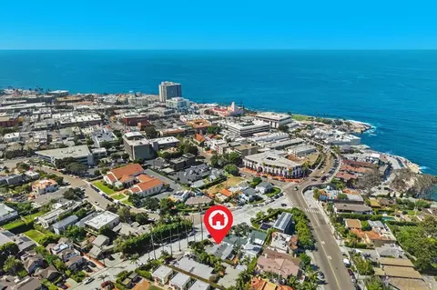 View/Area - 7847-49 Exchange Pl, La Jolla, CA 92037 photo 4 of 6