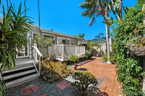 Exterior - 7847-49 Exchange Pl, La Jolla, CA 92037 photo 5 of 9