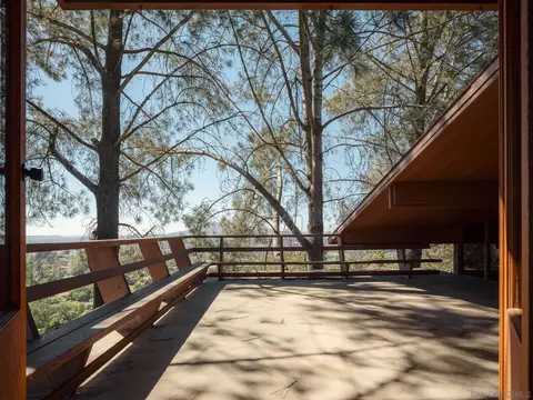 Exterior - 9450 Sunset Dr, La Mesa, CA 91941 photo 5 of 6