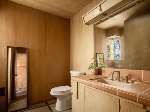 Bath - 9450 Sunset Dr, La Mesa, CA 91941 photo 1 of 5