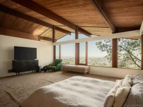 Bedroom - 9450 Sunset Dr, La Mesa, CA 91941 photo 1 of 2