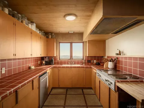 Kitchen - 9450 Sunset Dr, La Mesa, CA 91941 photo 1 of 2