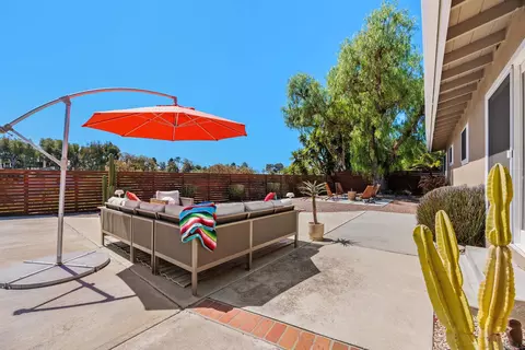 Exterior - 1315 Crestridge Dr, Oceanside, CA 92054 photo 5 of 10