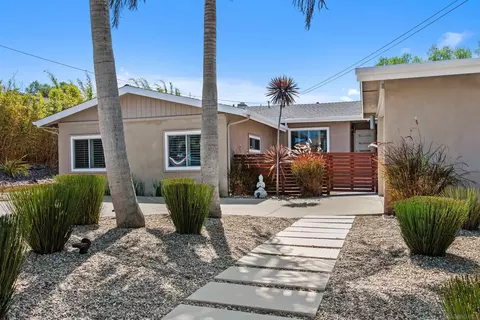 Exterior - 1315 Crestridge Dr, Oceanside, CA 92054 photo 2 of 10