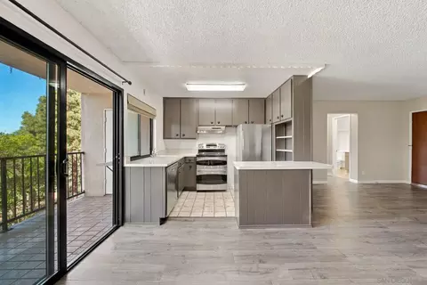 7835 Cowles Mountain Ct #B18, San Diego, CA 92119
