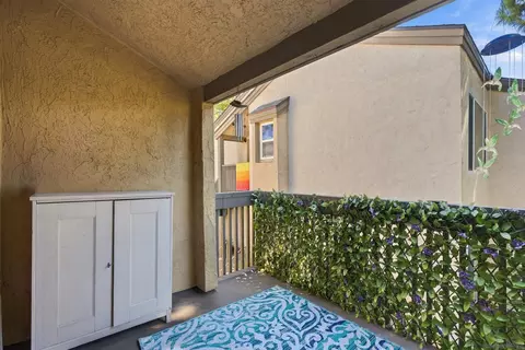 Exterior - 8692 Via Mallorca #D, La Jolla, CA 92037 photo 4 of 5