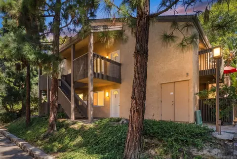 8692 Via Mallorca #D, La Jolla, CA 92037