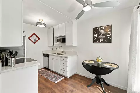 Kitchen - 8692 Via Mallorca #D, La Jolla, CA 92037 photo 1 of 4