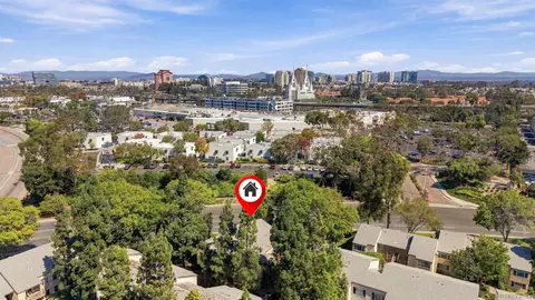View/Area - 8692 Via Mallorca #D, La Jolla, CA 92037 photo 2 of 7