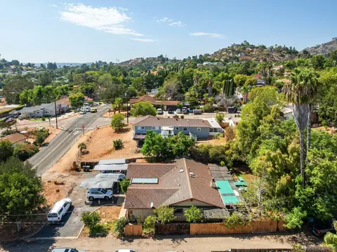 View/Area - 10704 Challenge, La Mesa, CA 91941 photo 2 of 6