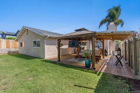 Exterior - 3037 Camarillo Ave, Oceanside, CA 92056 photo 2 of 7