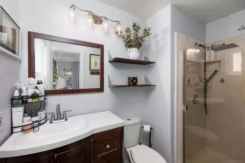 Bath - 3037 Camarillo Ave, Oceanside, CA 92056 photo 2 of 2