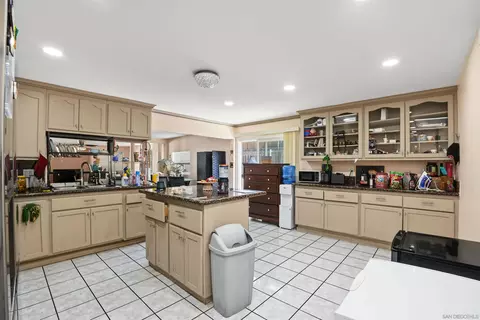 Kitchen - 2539 Trace Rd, Spring Valley, CA 91978 photo 1 of 4