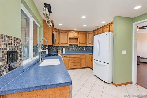 Kitchen - 9212 Palomino Ridge Dr, Lakeside, CA 92040 photo 1 of 2