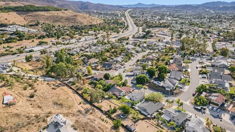 View/Area - 9212 Palomino Ridge Dr, Lakeside, CA 92040 photo 8 of 17