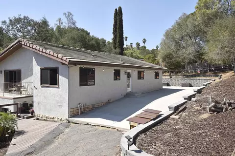Exterior - 3115 Bernardo Ln, Escondido, CA 92029 photo 15 of 19