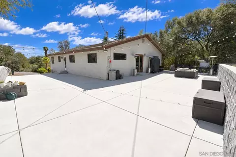 Exterior - 3115 Bernardo Ln, Escondido, CA 92029 photo 8 of 19