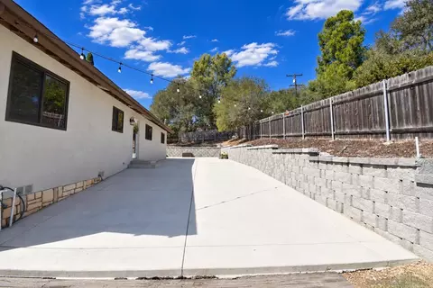 Exterior - 3115 Bernardo Ln, Escondido, CA 92029 photo 11 of 19