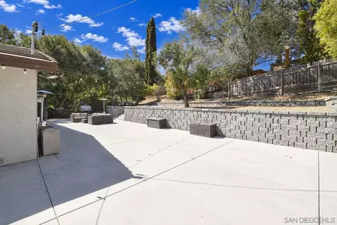 Exterior - 3115 Bernardo Ln, Escondido, CA 92029 photo 7 of 19