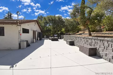 Exterior - 3115 Bernardo Ln, Escondido, CA 92029 photo 10 of 19