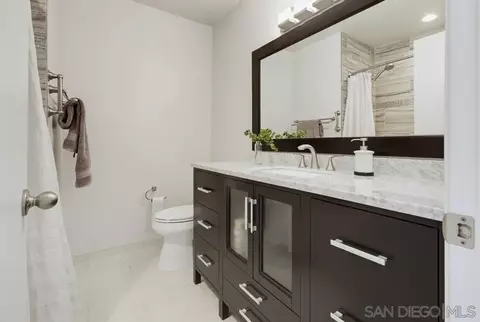 Bath - 13221 Westmark #22, Poway, CA 92064 photo 4 of 9