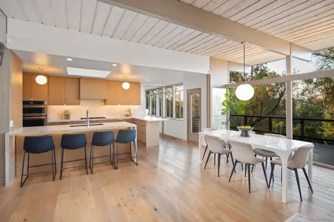 Dining - 10010 Shadow Rd, La Mesa, CA 91941 photo 3 of 3