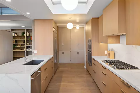 Kitchen - 10010 Shadow Rd, La Mesa, CA 91941 photo 5 of 5