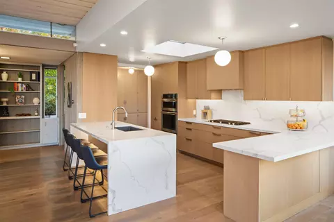 Kitchen - 10010 Shadow Rd, La Mesa, CA 91941 photo 2 of 5