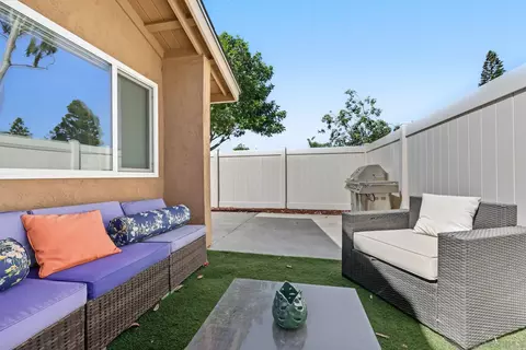 Exterior - 1906 Park Dale Ln, Encinitas, CA 92024 photo 2 of 9