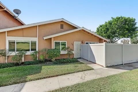 Exterior - 1906 Park Dale Ln, Encinitas, CA 92024 photo 6 of 9