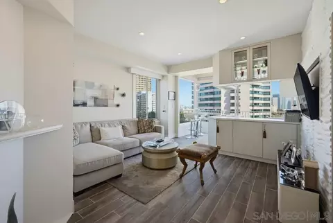 10501 Wilshire Blvd #1005, Los Angeles, CA 90024