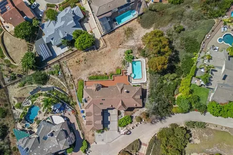 344 Surrey Dr, Bonita, CA 91902
