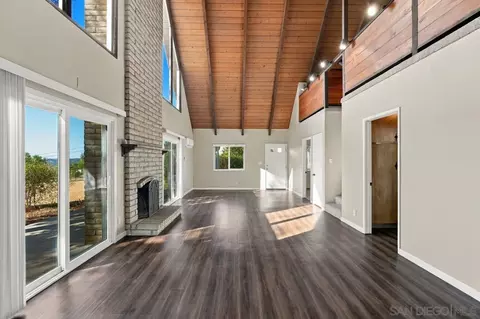 Living - 2080 Eula, El Cajon, CA 92019 photo 6 of 7
