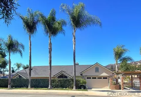 1422 W Country Clb, Escondido, CA 92026