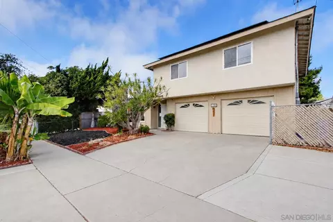 2190 Greenbrier Dr, Oceanside, CA 92054