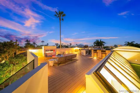 Exterior - 7372-7376 Fay Ave, La Jolla, CA 92037 photo 7 of 16