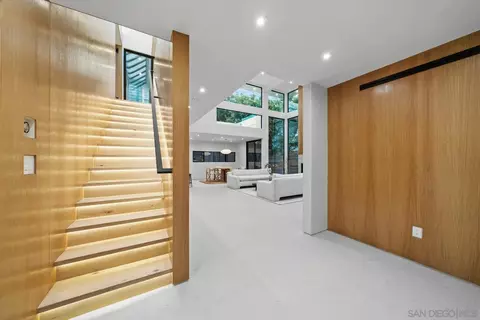 Entry Way - 7372-7376 Fay Ave, La Jolla, CA 92037 photo 1 of 10