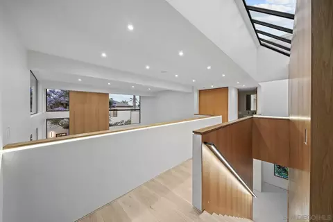 Entry Way - 7372-7376 Fay Ave, La Jolla, CA 92037 photo 3 of 10