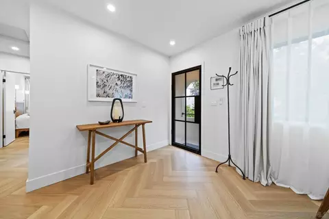 Entry Way - 7372-7376 Fay Ave, La Jolla, CA 92037 photo 7 of 10