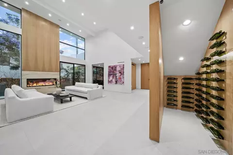 Living - 7372-7376 Fay Ave, La Jolla, CA 92037 photo 2 of 3