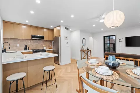 Dining - 7372-7376 Fay Ave, La Jolla, CA 92037 photo 2 of 3