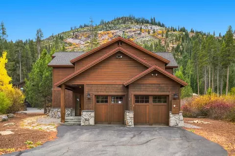 16225 Pine Ct, Truckee, CA 96161