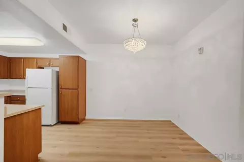 Dining - 31389 Taylor Ln, Temecula, CA 92592 photo 5 of 5