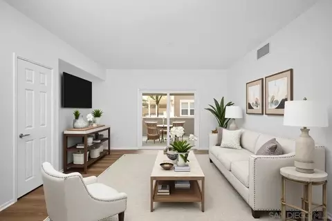 Living - 31389 Taylor Ln, Temecula, CA 92592 photo 4 of 7