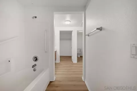 Entry Way - 31389 Taylor Ln, Temecula, CA 92592 photo 2 of 2
