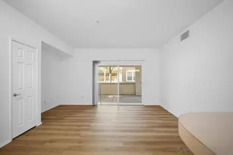 Living - 31389 Taylor Ln, Temecula, CA 92592 photo 5 of 7