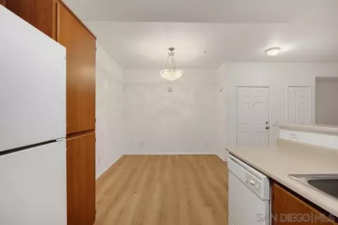 Dining - 31389 Taylor Ln, Temecula, CA 92592 photo 2 of 5