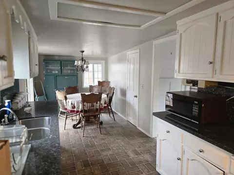 Kitchen - 127-131 J Ave, Coronado, CA 92118 photo 3 of 3