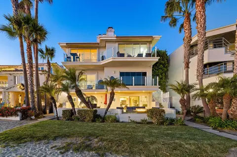 1177 Pacific Beach Dr # A, San Diego, CA 92109